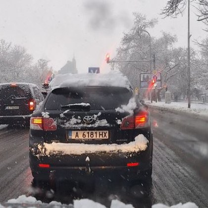 Зимата дойде а с нея и затрудненията за водачите Някои