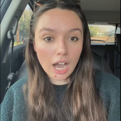 Блогърката Луиз Мелчър която има над 57 000 последователи в