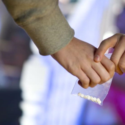 Жителка на пазарджишкия квартал Изток е задържана като дилър на