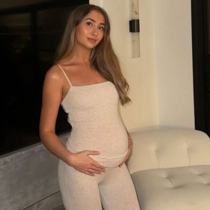 Лили Филипс е бременна Звездата от OnlyFans 23 годишната Филипс обяви