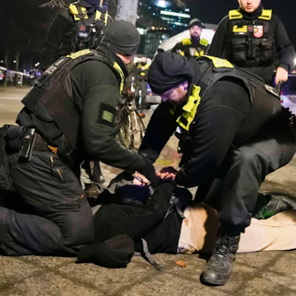 Германската полиция задържа заподозрян за нападението с нож извършено тази