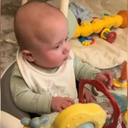 24 годишната Мади Бърд от Лондон Великобритания публикува трогателно видео на 6 месечния си