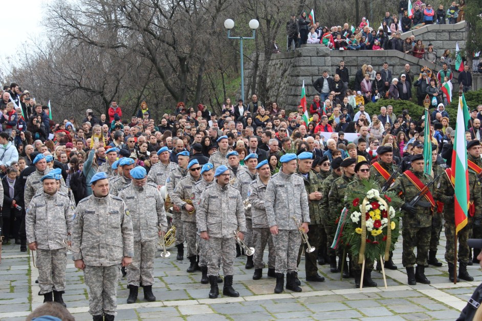 Пловдив посреща 3 март с целодневна празнична програма и вечерна проверка-заря