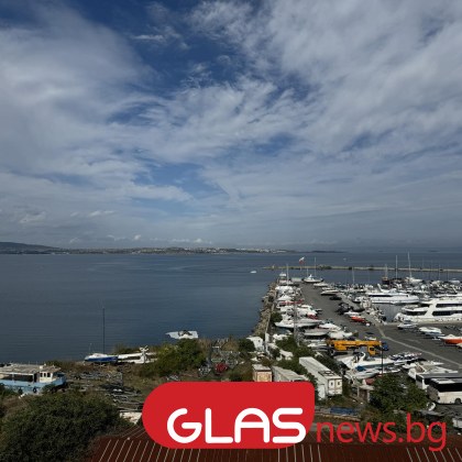 Днес времето над страната ще бъде предимно облачно преди обяд на