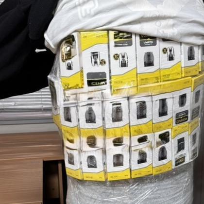 Служители от сектор Противодействие на икономическата престъпност при ОДМВР –