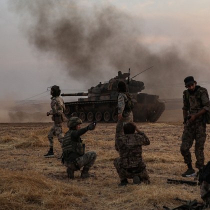 Кюрдските бунтовници обявиха в събота примирие с Турция в отговор