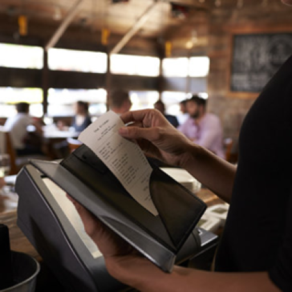 Потребителите могат да упражняват граждански контрол като изискват касови бележки