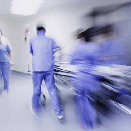 Тежко е състоянието на жената пострадала след нападение с нож