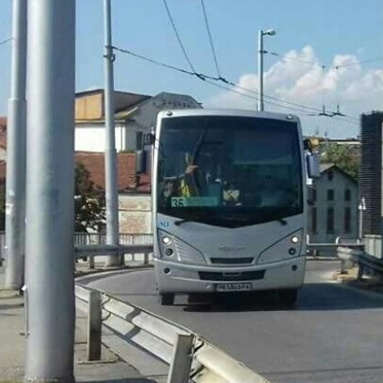 Всеки ден десетки родители от пловдивския квартал Кючук Париж рискуват сигурността