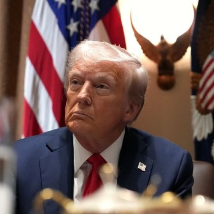 Съединените щати въвеждат мита от 25 процента за всички стоки