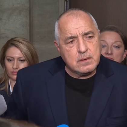 Правителството изобщо не е стабилно Партиите са диаметрално противоположни но