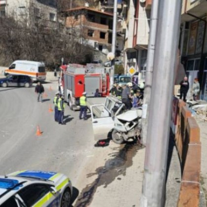 Медицински хеликоптер кацна в Смолян за да транспортира един от