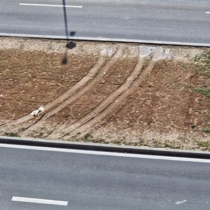 Водачи намериха нестандартен начин да пестят време в натоварения столичен