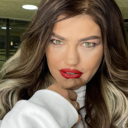 Певицата Жана Бергендорф сключи споразумение с прокуратурата Тя се призна за виновна и