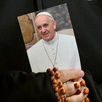 Папа Франциск който от близо три седмици се бори с