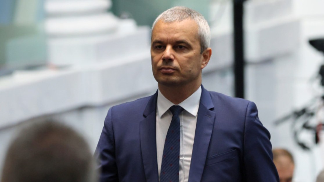 Депутати със сигнал до Сарафов за Костадин Костадинов