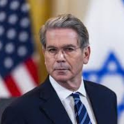 Украйна трябва да иска гаранции за сигурност не от САЩ