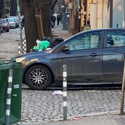 Жители на София изразиха недоволството си по необичаен начин след