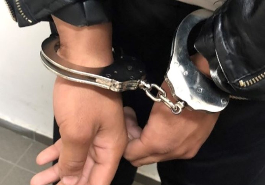 Задържаха десетки с дрога в София, 15-годишен е сред арестуваните