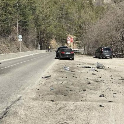 Катастрофа блокира движението в едната лента по пътя Пловдив Смолян малко