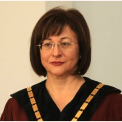 Възпрепятства се дейността на Конституционния съд за приключване на делото