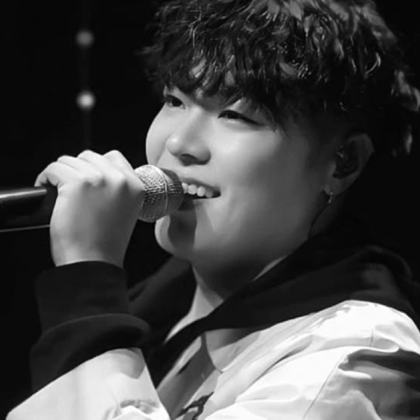 Южнокорейският певец Wheesung е намерен мъртъв в дома си в Сеул