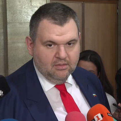 През задния вход се вкарва една партия в парламента Това