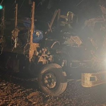 Петима военнослужещи бяха убити днес при бомбен атентат извършен от бунтовническата