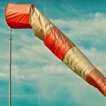 Националният институт по метеорология и хидрология НИМХ издаде оранжев и