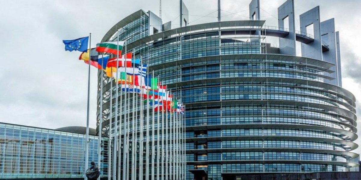 Нов скандал в Европарламента, разследват корупция