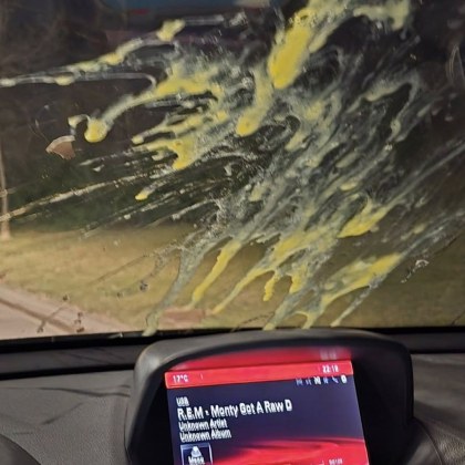 Жена от Варна извади лош късмет обстреляха колата й