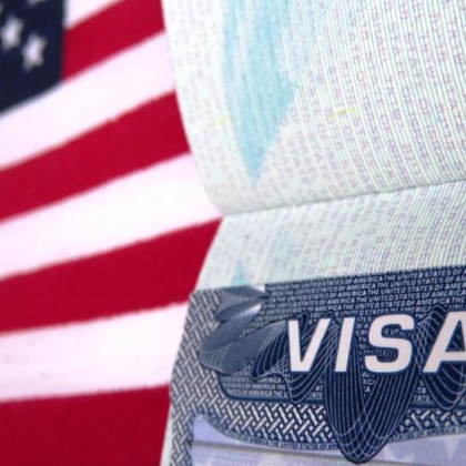 Администрацията на президента на САЩ Доналд Тръмп обмисля широкообхватни ограничения на пътуването за