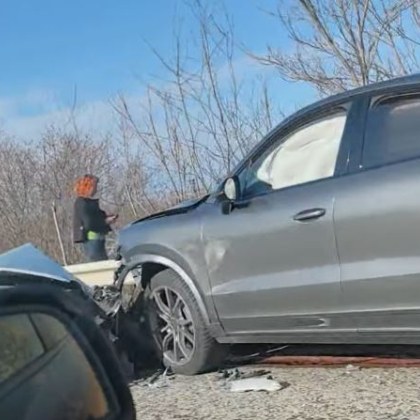 Тежка челна катастрофа е станала на пътя София Плевен