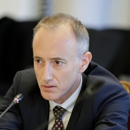 Значително увеличение на часовете по природни науки и математика и