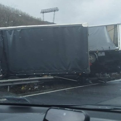 Пътен инцидент е станал днес на автомагистрала Тракия Шофьори сигнализират