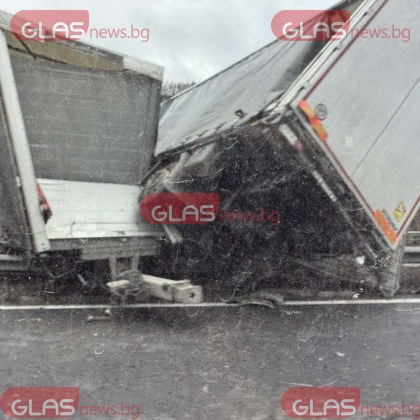 Пътен инцидент е станал днес на автомагистрала Тракия Камион се