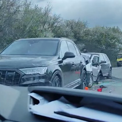 Тежка верижна катастрофа е станала на пътя Плевен Луковит