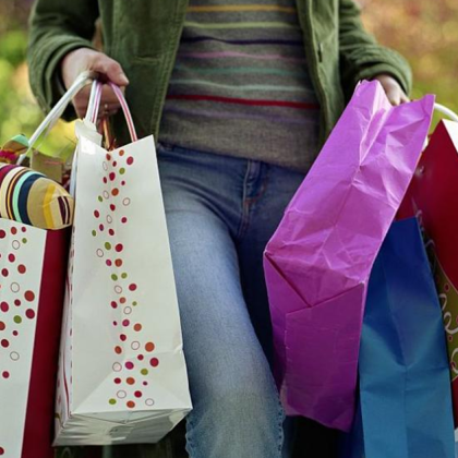 Самоличността на малолетно момиче извършило две кражби от търговски обекти