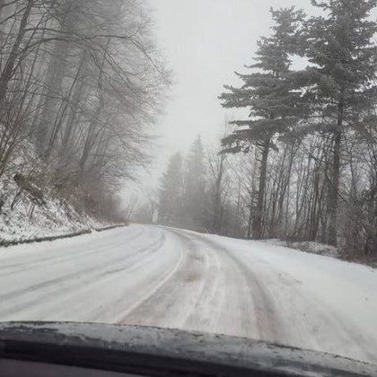 Мартенски сняг изненада части от България За природното явление съобщават