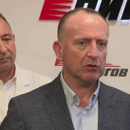 Министърът на здравеопазването на България доц д р Силви Кирилов и