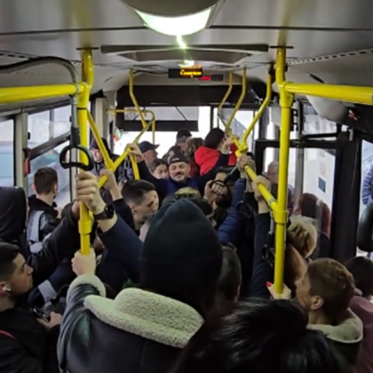 Претъпканите автобуси в Пловдив са хроничен проблем с който пътниците