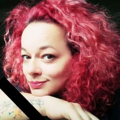 Беквокалистката на ДНК Сара Пройковска която е сред загиналите в