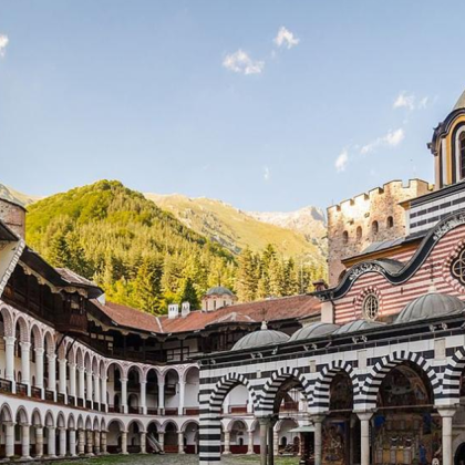 С настъпването на пролетта природата се събужда за нов живот