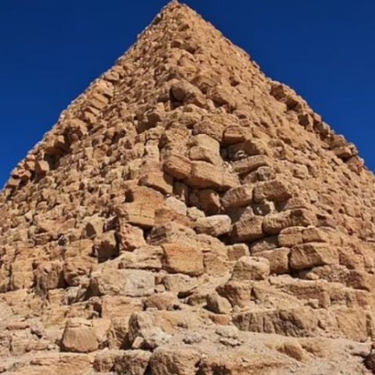 Учени откриха интригуващи скелети скрити в египетска пирамида Традиционно се смята