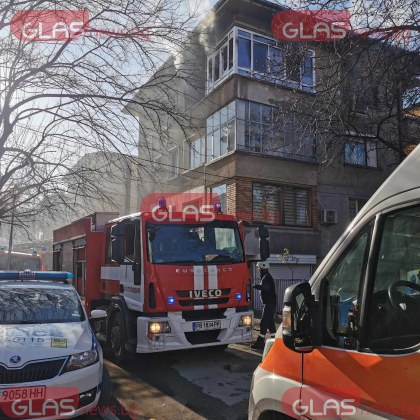 Два взрива са разтърсили тази сутрин горящата сграда в пловдивския