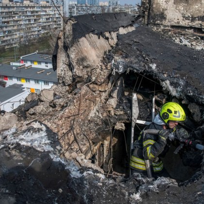 Най малко седем души са били убити в Украйна след като