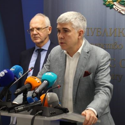След призовка за обвиняем бившият служебен министър на енергетиката Владимир