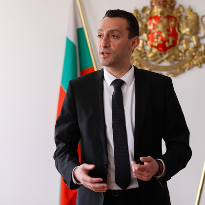 Министърът на младежта и спорта Иван Пешев разпорежда незабавна проверка на