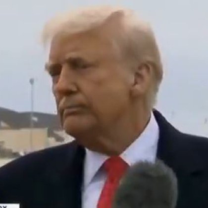 Неочакван инцидент се случи докато бившият американски президент Доналд Тръмп