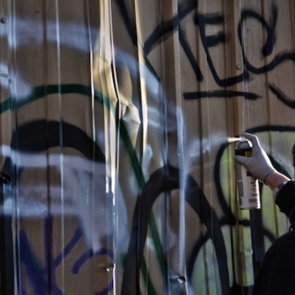 Две малолетни момчета са заподозрени за вандалска проява в Пловдив След